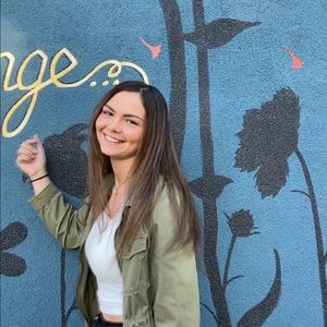 Meet your Posher, Cailey